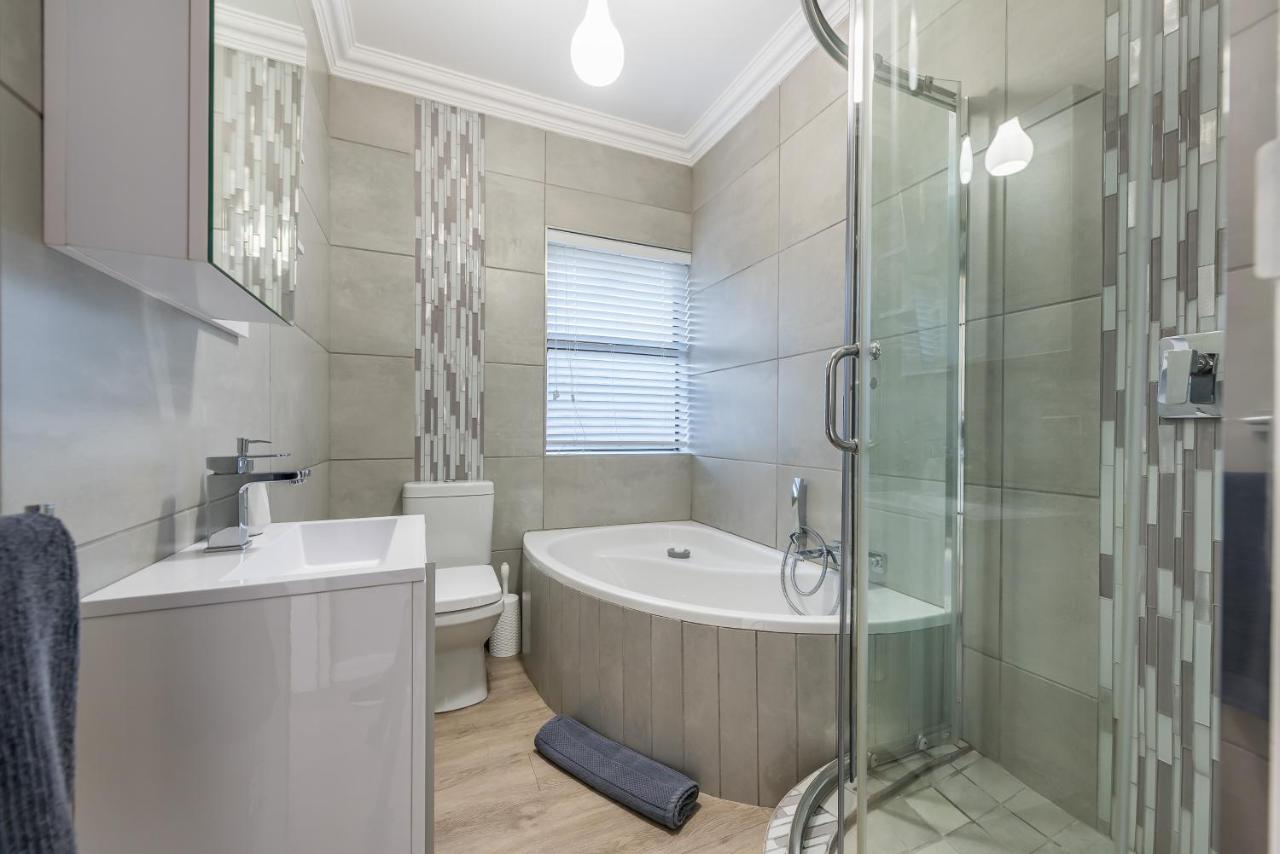 Beacon Wharf , George Hay 5 Seafront Accommodation Моссел-Бей Экстерьер фото